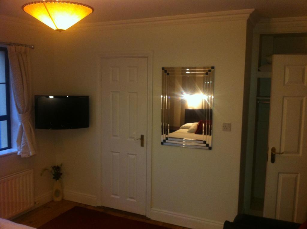 Pearse Road Rooms Донегол Номер фото